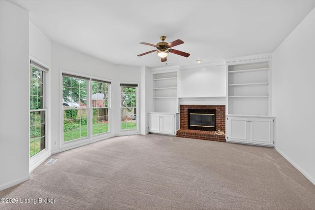 10504 Edgewater Rd, Louisville, KY 40223