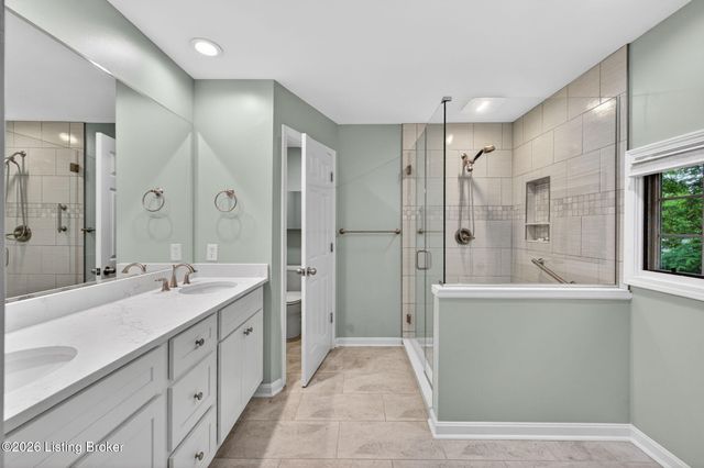 10504 Edgewater Rd, Louisville, KY 40223