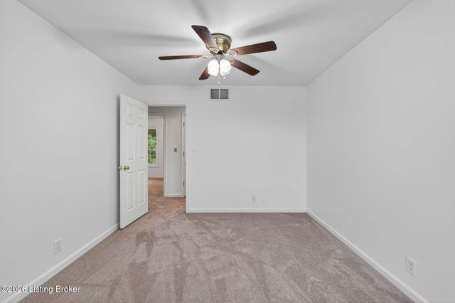 10504 Edgewater Rd, Louisville, KY 40223