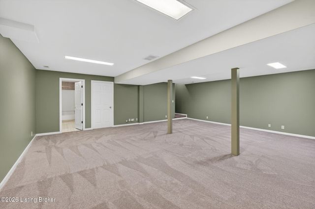 10504 Edgewater Rd, Louisville, KY 40223