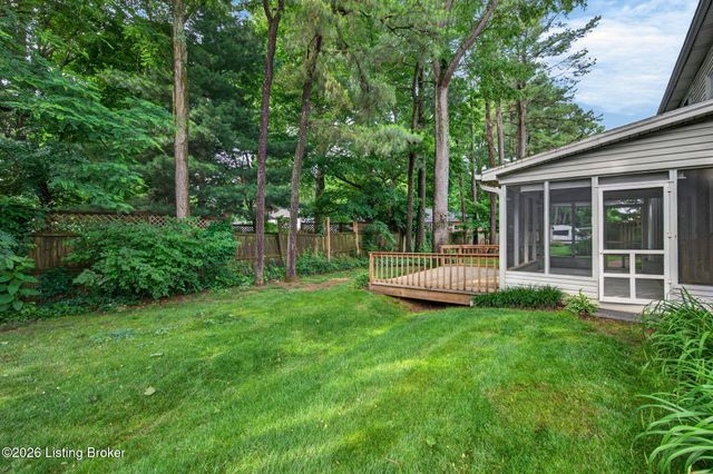 10504 Edgewater Rd, Louisville, KY 40223