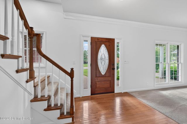 10504 Edgewater Rd, Louisville, KY 40223