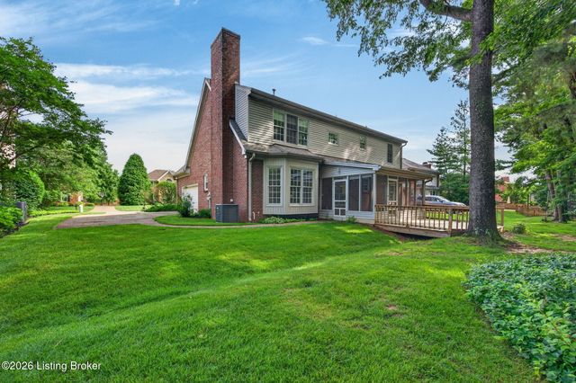 10504 Edgewater Rd, Louisville, KY 40223