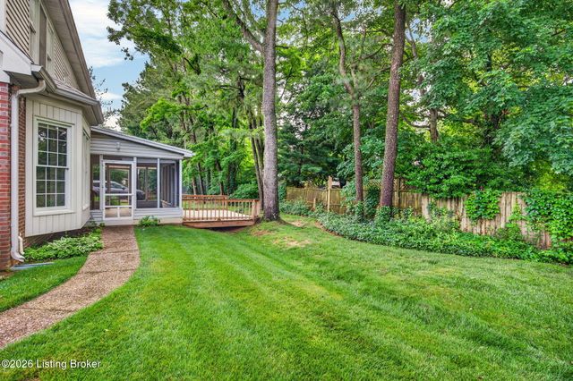 10504 Edgewater Rd, Louisville, KY 40223