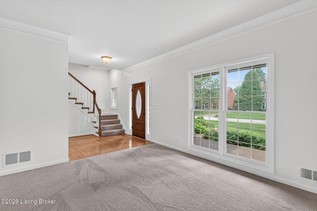 10504 Edgewater Rd, Louisville, KY 40223