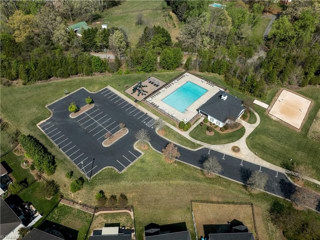 118 Sweetwater Circle, Advance, NC 27006