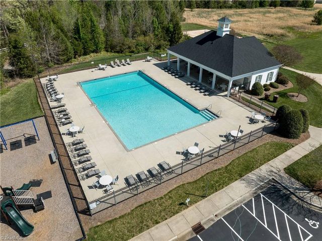 118 Sweetwater Circle, Advance, NC 27006