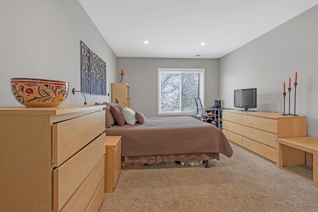 727 KILLARNEY Court 2D, Schaumburg, IL 60193