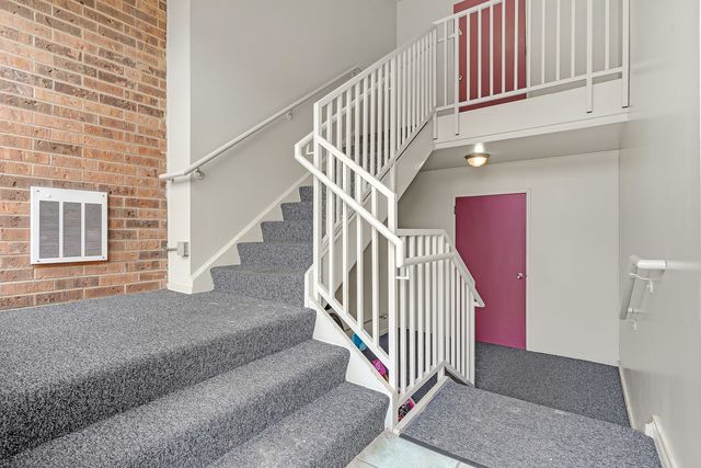 727 KILLARNEY Court 2D, Schaumburg, IL 60193