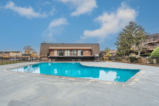 727 KILLARNEY Court 2D, Schaumburg, IL 60193