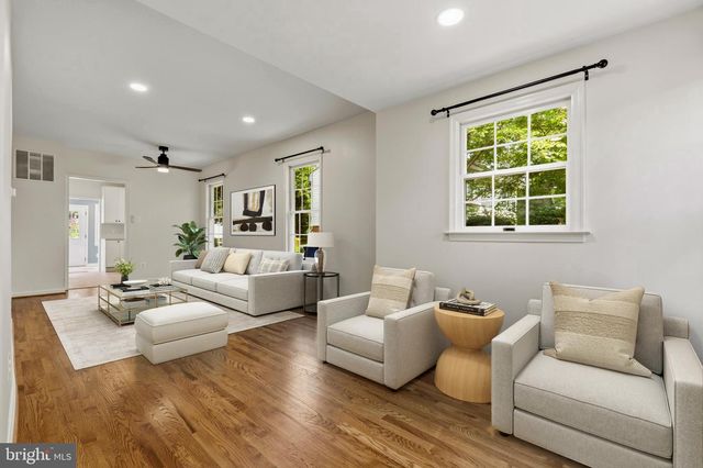 1801 S GLEBE RD, Arlington, VA 22204