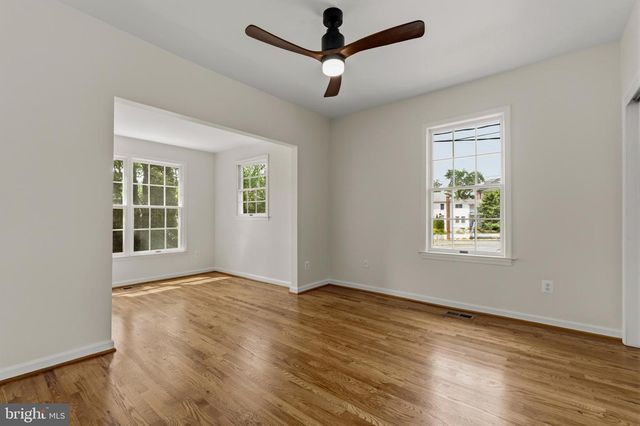 1801 S GLEBE RD, Arlington, VA 22204
