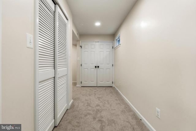1801 S GLEBE RD, Arlington, VA 22204