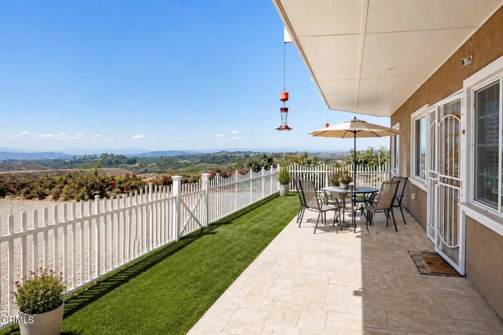 Image 26 of property listing at 10455 Stockton Road, Moorpark, CA 93021