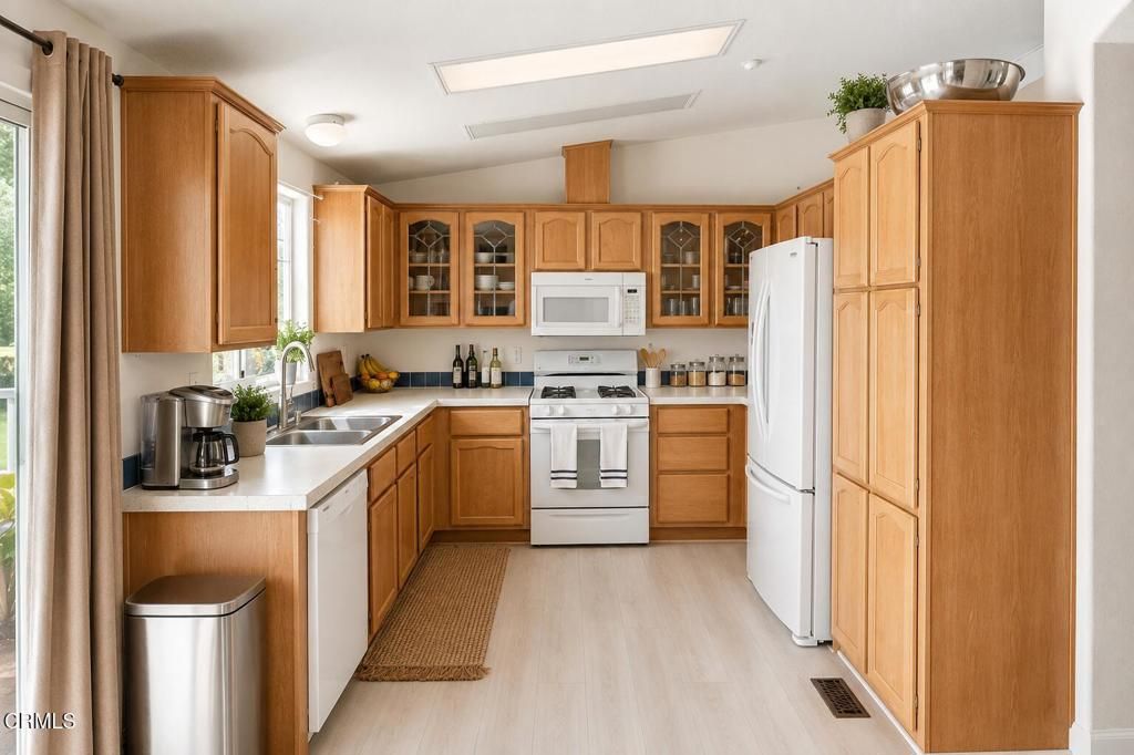 Image 33 of property listing at 10455 Stockton Road, Moorpark, CA 93021