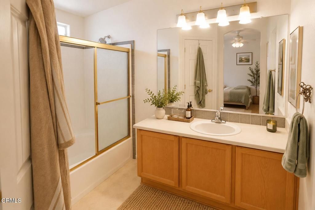 Image 40 of property listing at 10455 Stockton Road, Moorpark, CA 93021
