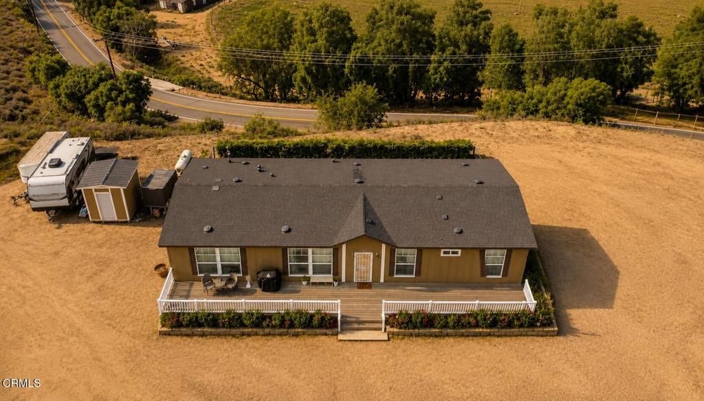 Image 6 of property listing at 10455 Stockton Road, Moorpark, CA 93021