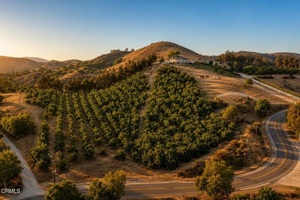 Image 68 of property listing at 10455 Stockton Road, Moorpark, CA 93021