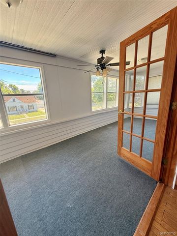738 W Atherton Road, Flint, MI 48507