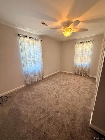 738 W Atherton Road, Flint, MI 48507