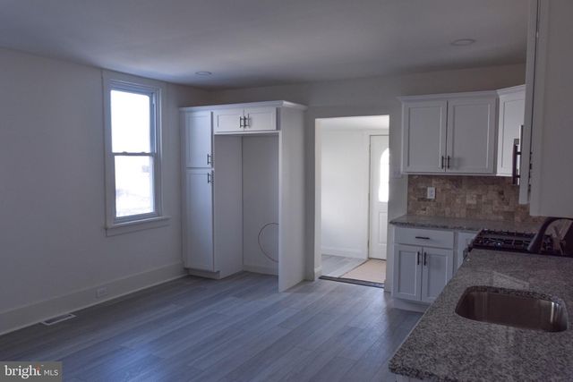 119 N ROBESON ST, Robesonia, PA 19551