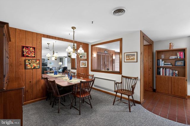 26 LAUREL RD, Southampton, PA 18966