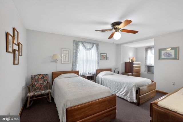 26 LAUREL RD, Southampton, PA 18966