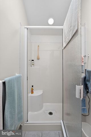 26 LAUREL RD, Southampton, PA 18966