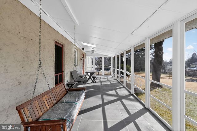 26 LAUREL RD, Southampton, PA 18966