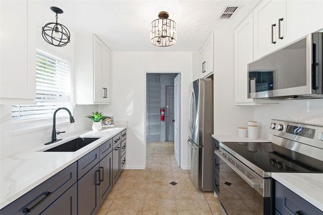 5560 94TH AVENUE N, Pinellas Park, FL 33782