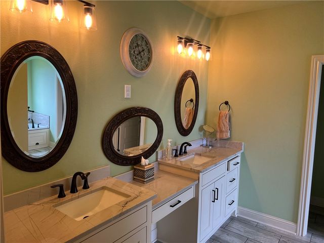 33 Ledbetter Lane, Bella Vista, AR 72715