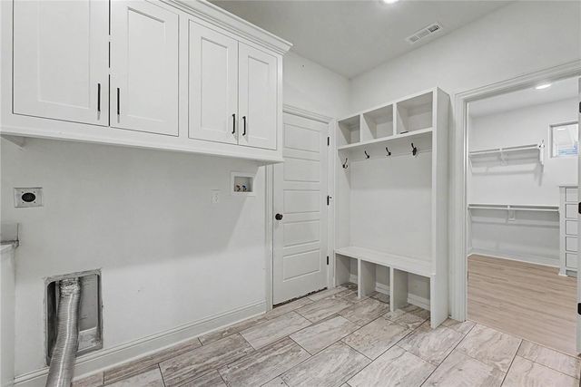33 Ledbetter Lane, Bella Vista, AR 72715