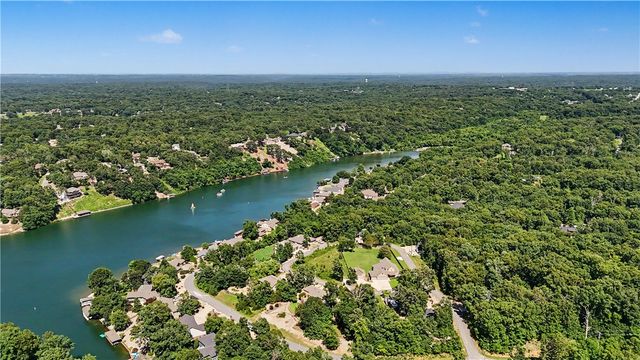 33 Ledbetter Lane, Bella Vista, AR 72715