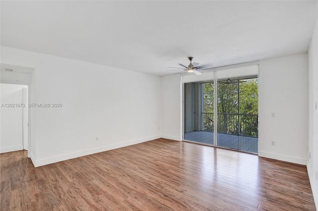 9725 NW 52nd St 406, Doral, FL 33178