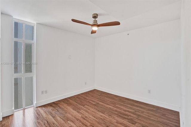 9725 NW 52nd St 406, Doral, FL 33178