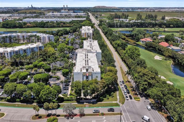 9725 NW 52nd St 406, Doral, FL 33178