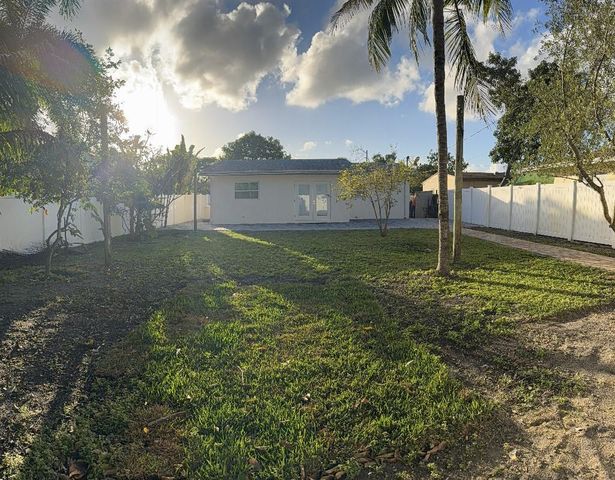 1130 NW 7th Avenue, Fort Lauderdale, FL 33311