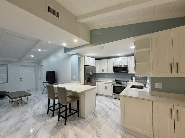 1130 NW 7th Avenue, Fort Lauderdale, FL 33311