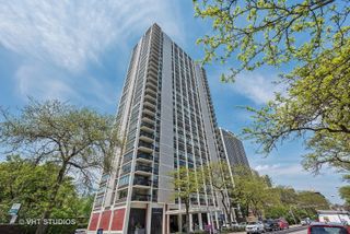 1455 N Sandburg Terrace 209B, Chicago, IL 60610