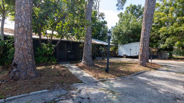 2110 PALM TERRACE, Sarasota, FL 34231