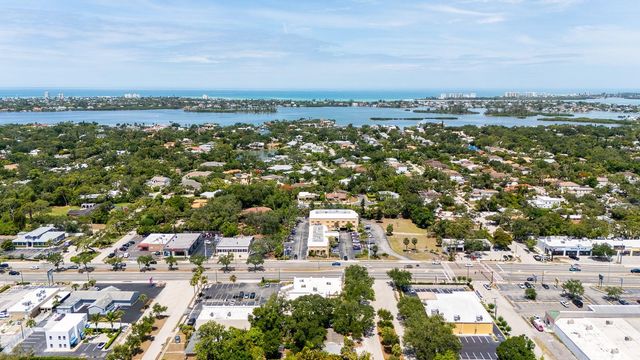 2110 PALM TERRACE, Sarasota, FL 34231