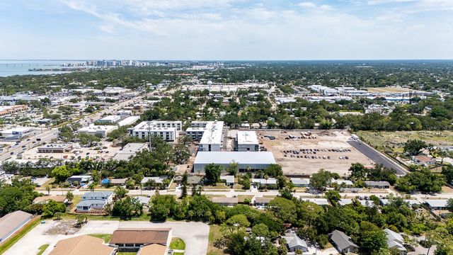 2110 PALM TERRACE, Sarasota, FL 34231