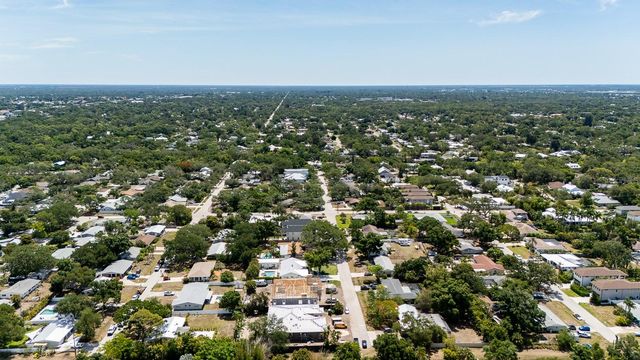 2110 PALM TERRACE, Sarasota, FL 34231