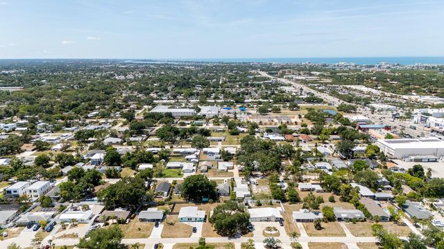 2110 PALM TERRACE, Sarasota, FL 34231