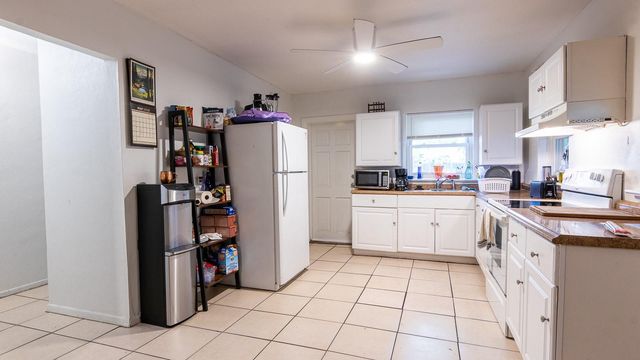2110 PALM TERRACE, Sarasota, FL 34231