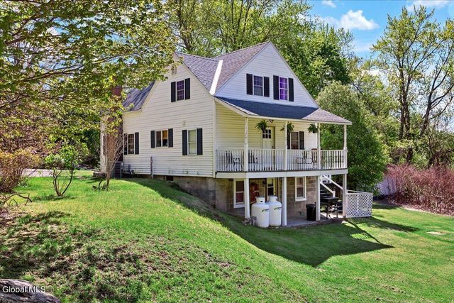 573 Church Street, North Greenbush, NY 12198