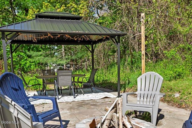 573 Church Street, North Greenbush, NY 12198