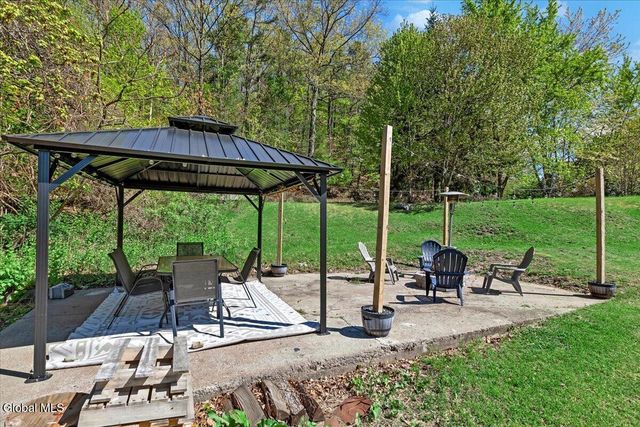573 Church Street, North Greenbush, NY 12198