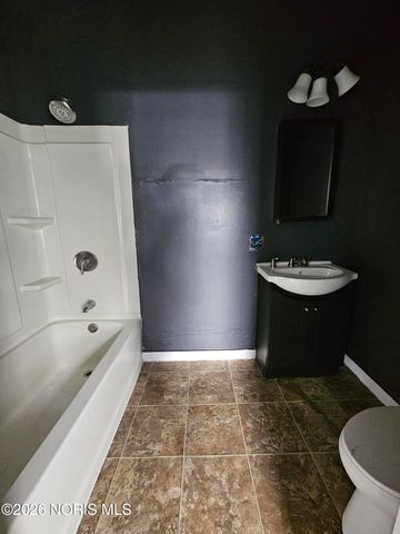 1015 Belmont Avenue, Toledo, OH 43607