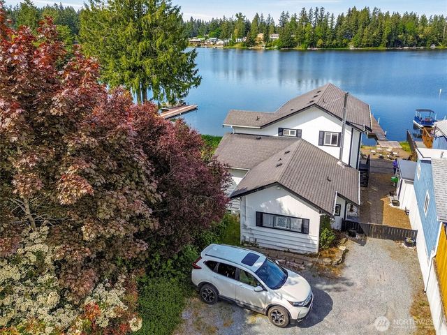 16626 Pleasant Beach Drive SE, Yelm, WA 98597